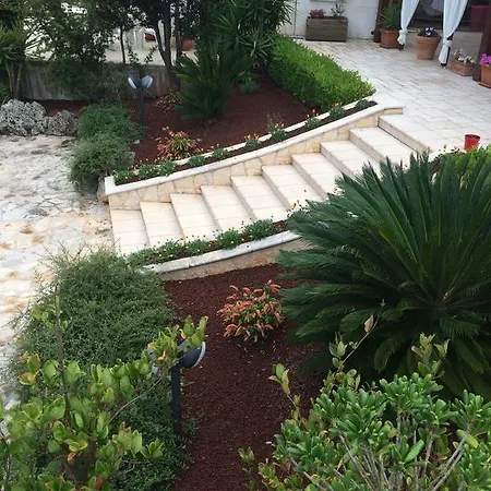 I Trulli Del Conte Chalet *